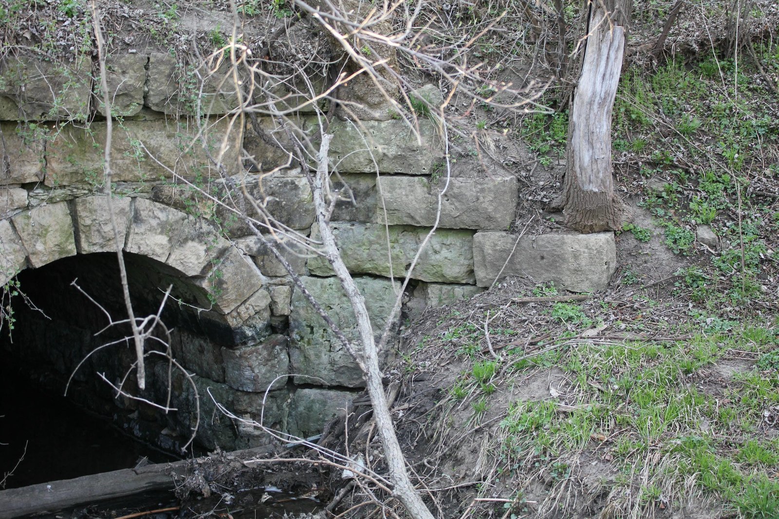 Northeast wing wall